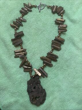Brown Raw Stone Pendant Necklace with Metallic Bead Accents